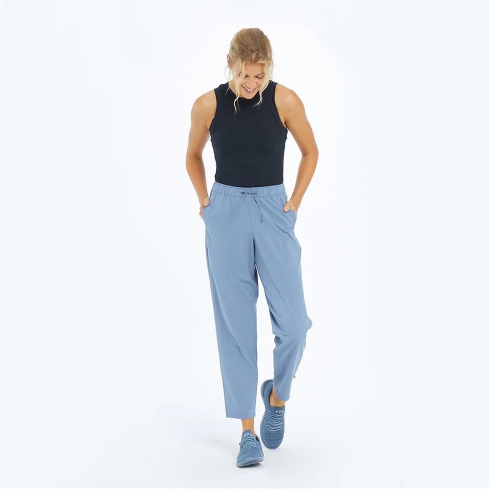 SUMMERSALT on the go pant 4 NWT